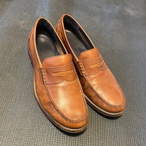 COLE HAAN - Penny Loafers - Size 10.5 - Good Condition